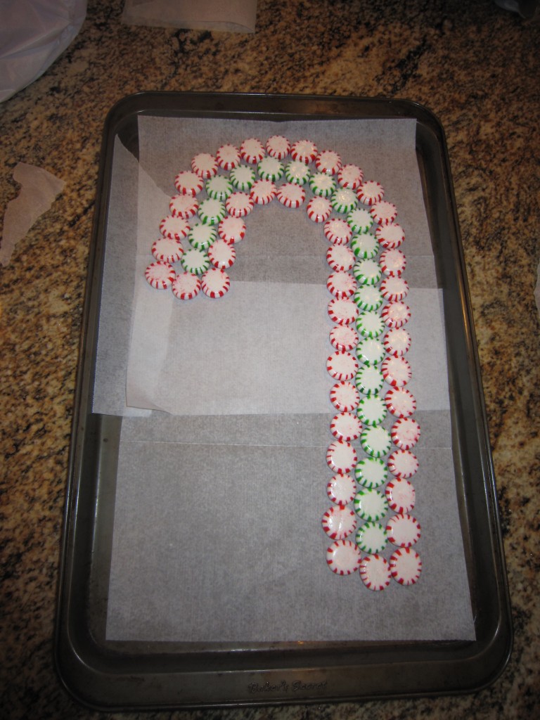 candy-cane-peppermint-serving-tray