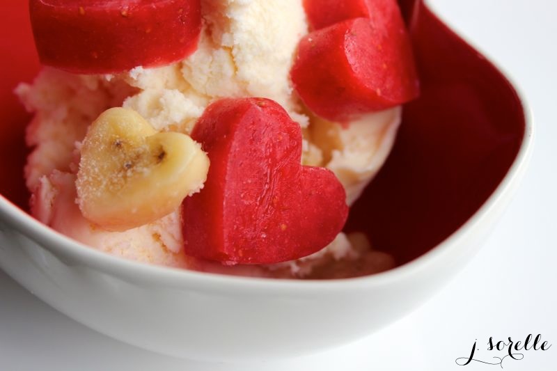 frozen-valentine-red-banana-strawberry-heart-diy-dessert-