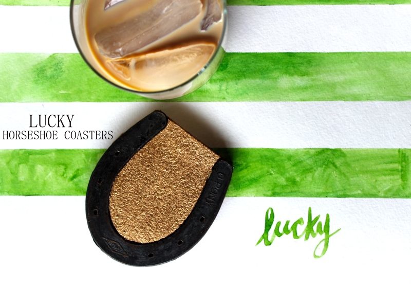 green-horseshoe-corkboard-lucky-stpatricksday-stripes-baileys-cocktail
