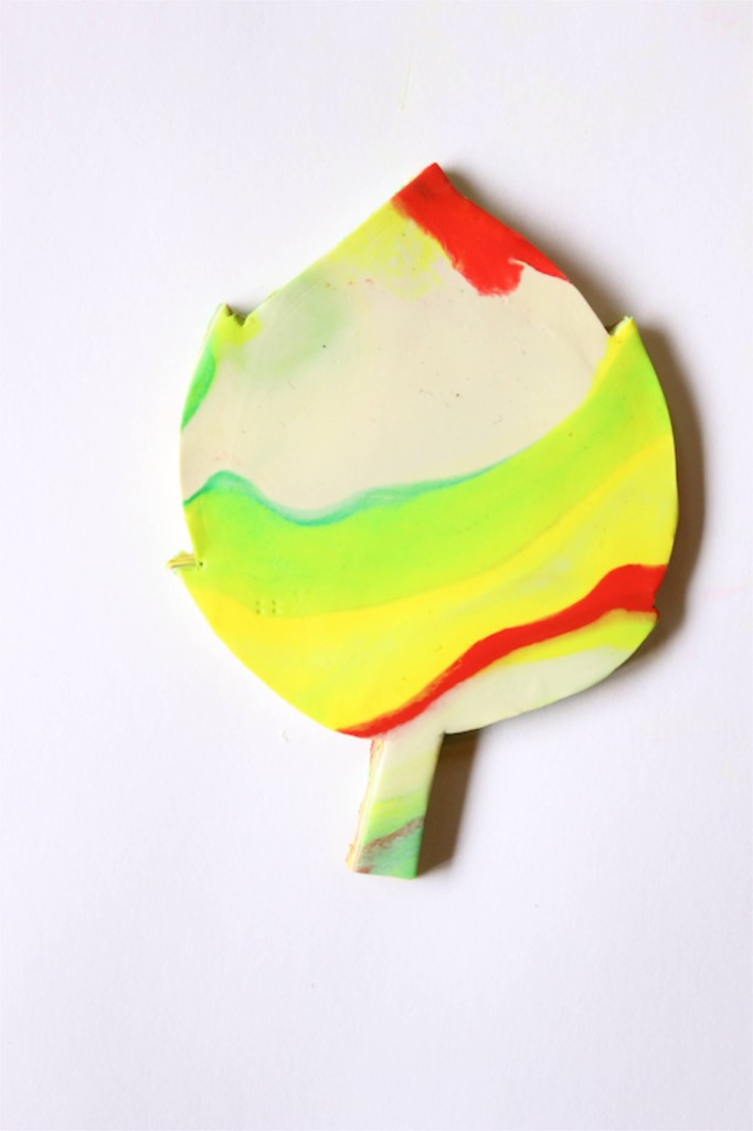 red-yellow-green-clay-marbled-leaf-ring-bowls-fall-diy
