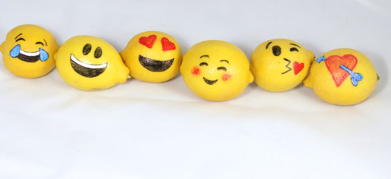 emoji-faces-diy-valentines-day-lemon-heart-emotions-love