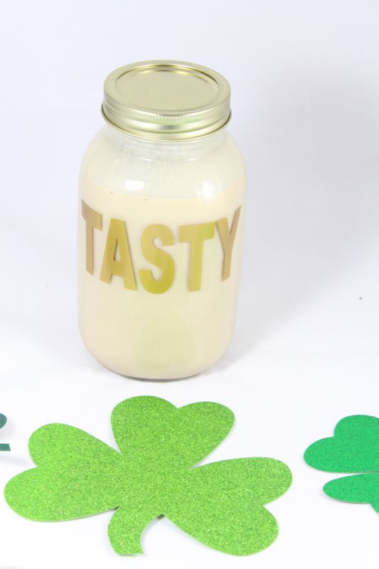 homemade-baileys-irish-cream-tasty-bottle-clover