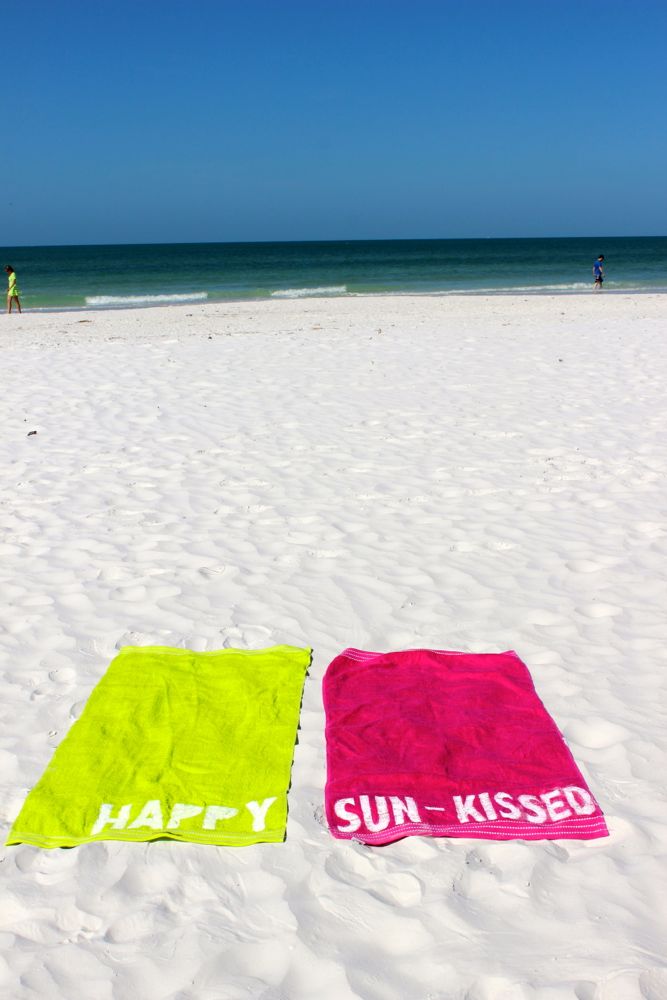 green-pink-beach-towels-sand-ocean-sun-kissed-happy-diy