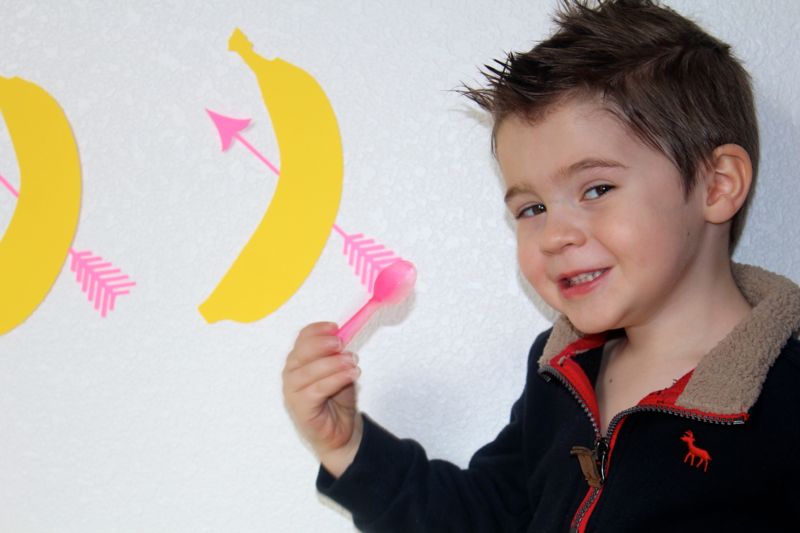 ice-cream-valentines-party-bananas-for-you-yellow-hearts
