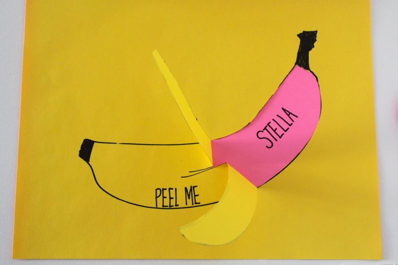 banana-peel-me-placemat-kid-party