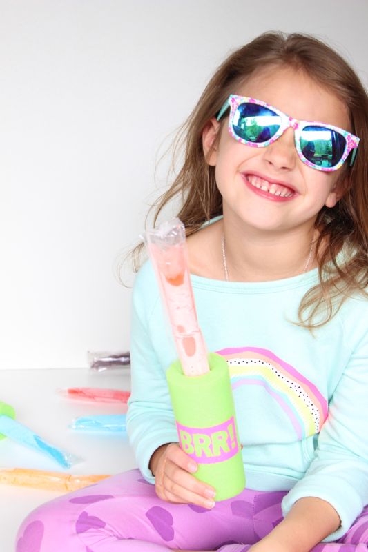 summer-diy-freezer-pop-holder-popsicle-green-pool-noodle-brr-girl-with-sunglasses
