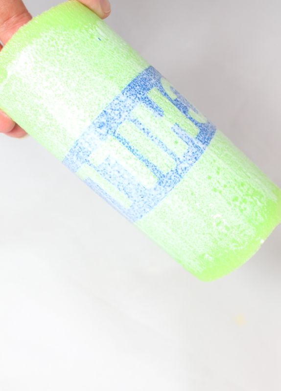summer-diy-freezer-pop-holder-popsicle-green-pool-noodle-chill-typography-mod-podge