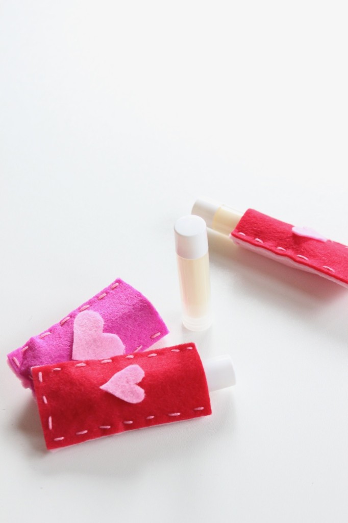 diy-lip-balm-in-red-and-pink-pouches-with-hearts