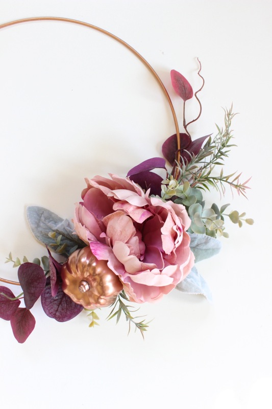 diy-modern-fall-wreath-with-copper-ring-and-peony