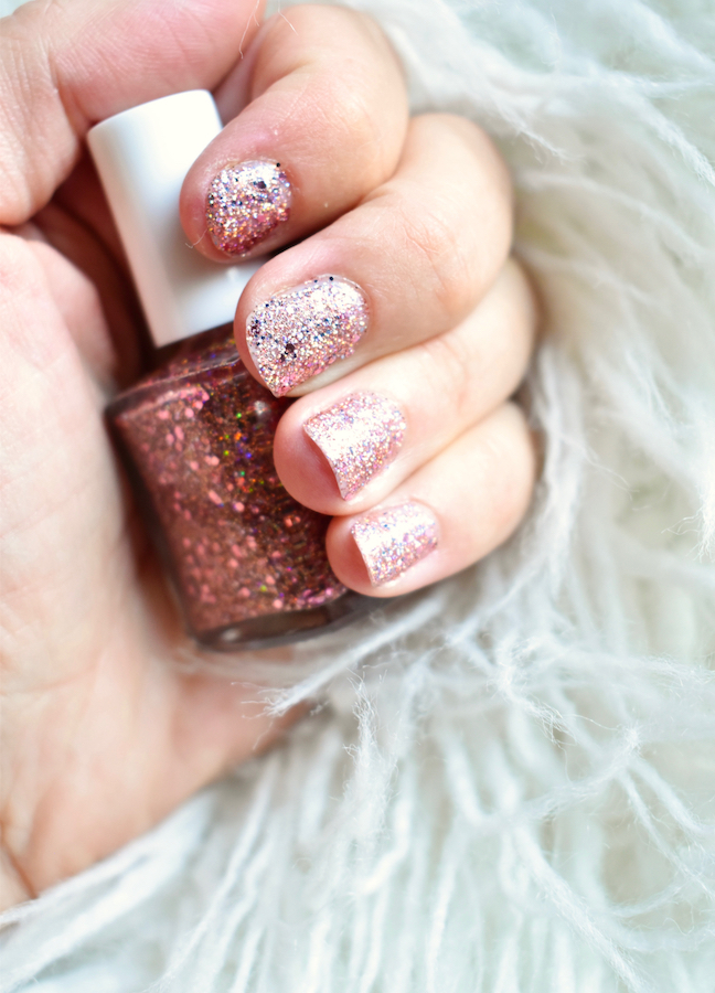 beauty hack for the best glitter nails