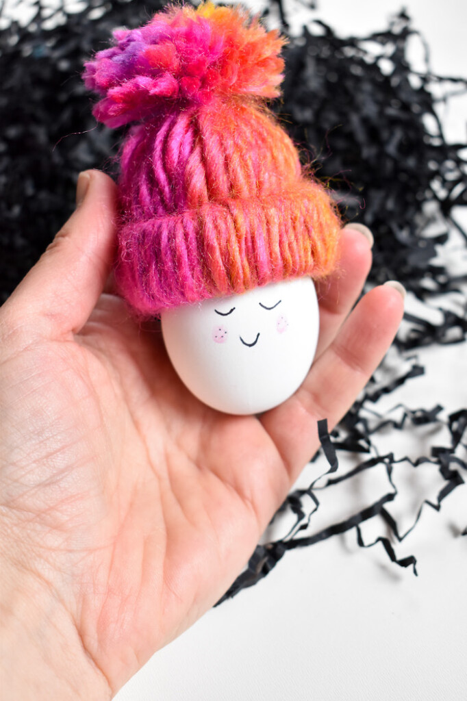 diy easter egg-diy yarn beanie-spring-happy egg