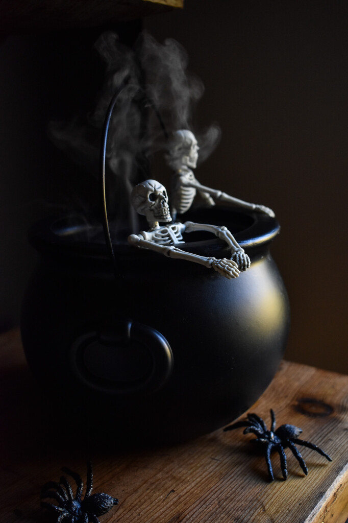 spooky skeleton spa - halloween diffuser with skeletons