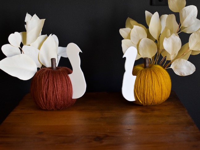 DIY turkey pumpkins with leaves - fall decor