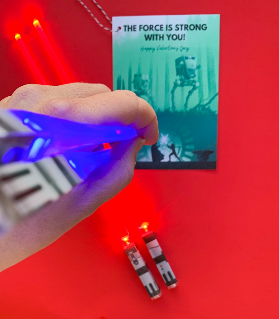 Star Wars light up chopsticks - gift idea for Star Wars fans